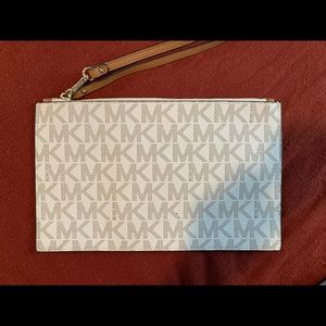 Large MK wristlet/purse insert